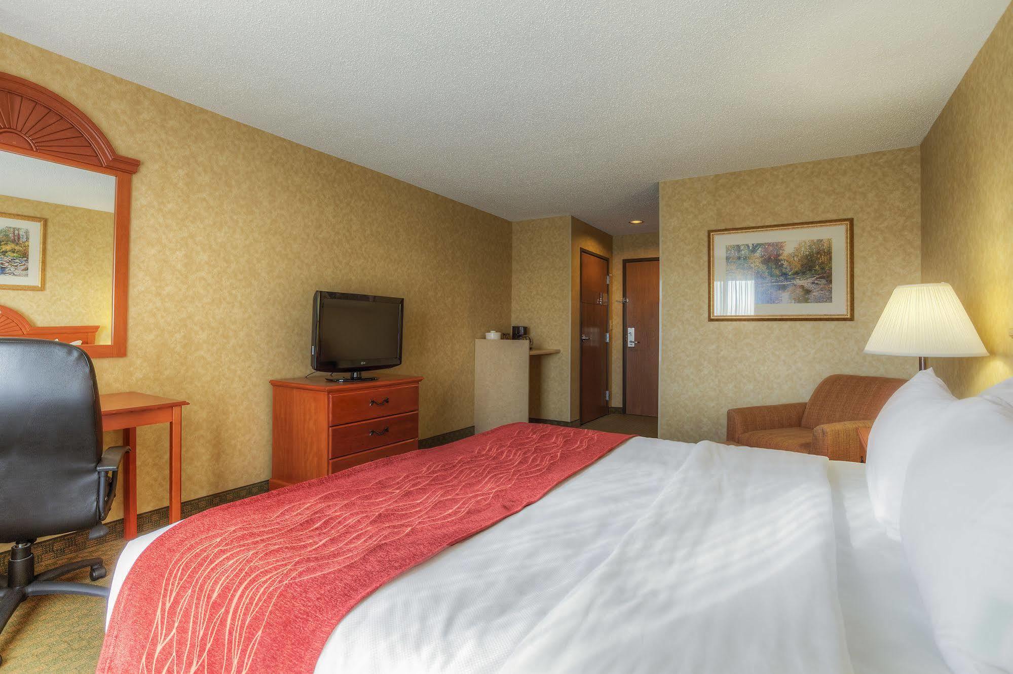 Quality Inn & Suites Rockport-Owensboro North Gold Award Winner Екстер'єр фото